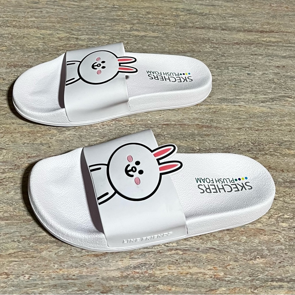Sketchers Plush Foam Line Friends Slides - image 4